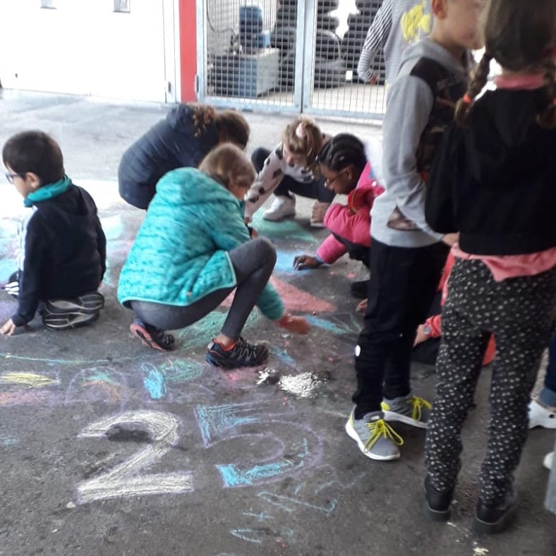 En los colegios contra la violencia de genero hacia las mujeres